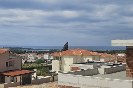 Appartamento al primo piano con terrazza sul tetto, Vabriga ( S3 )
